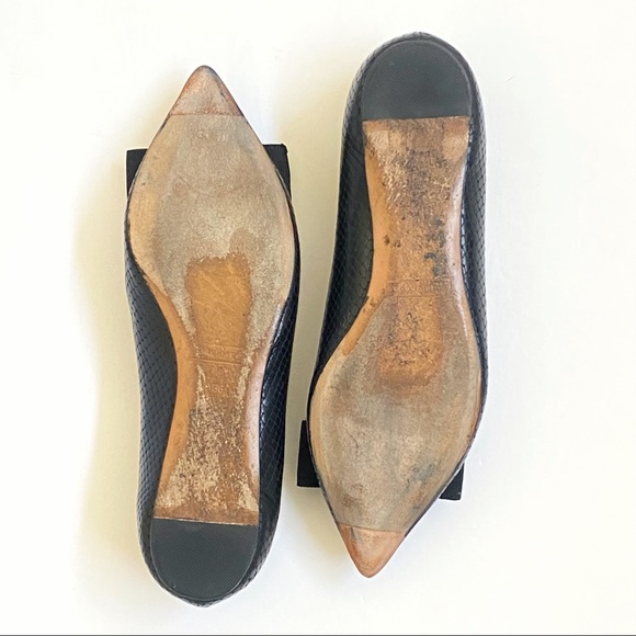 Marc Jacobs interlock studded bow black snake leather pointy toe ballet flats - Picture 12 of 12